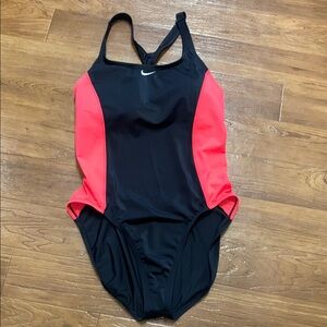 NWT Nike One-Piece Swimsuit
